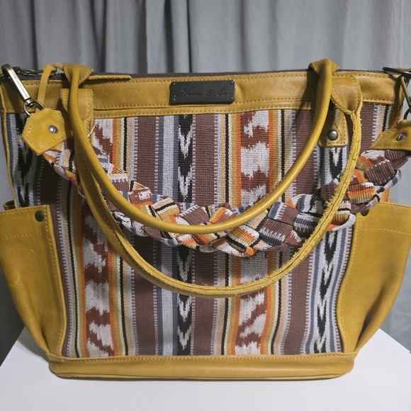 Nena & Co. Handbags - Nena & Co. The Medium Perfect Bag Like New Condition, Leather, Boho Chic